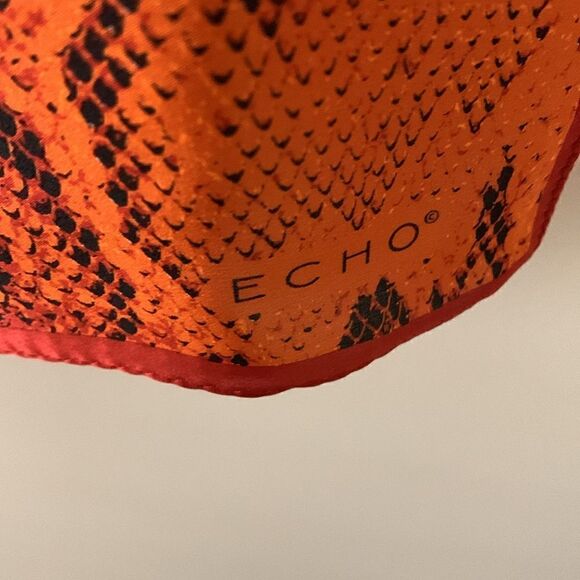 Echo scarf  - Picture 2 of 3